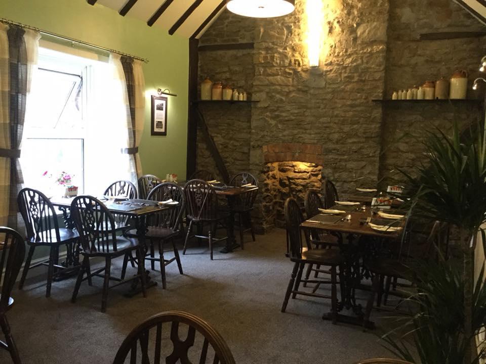 The Fountain Inn Parkend エクステリア 写真